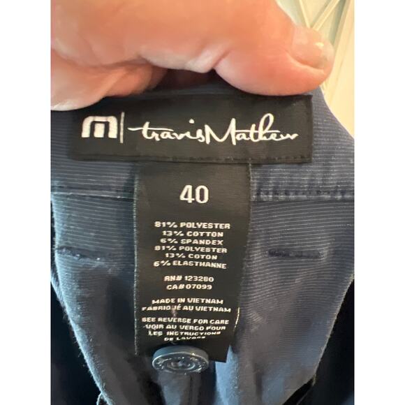 Travis Mathew size 40 blue golf shorts - Picture 2 of 2